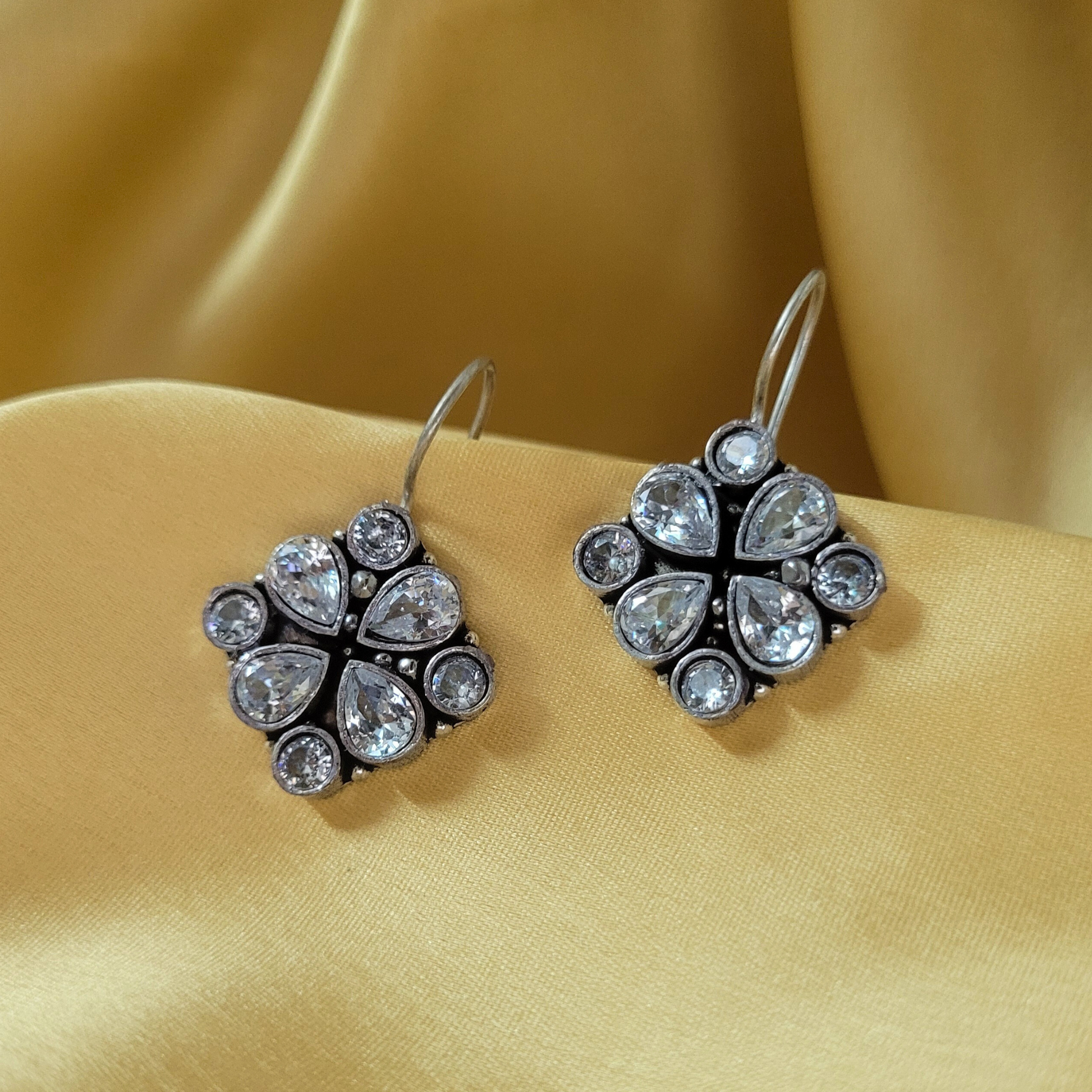 Roop Earrings- Clear