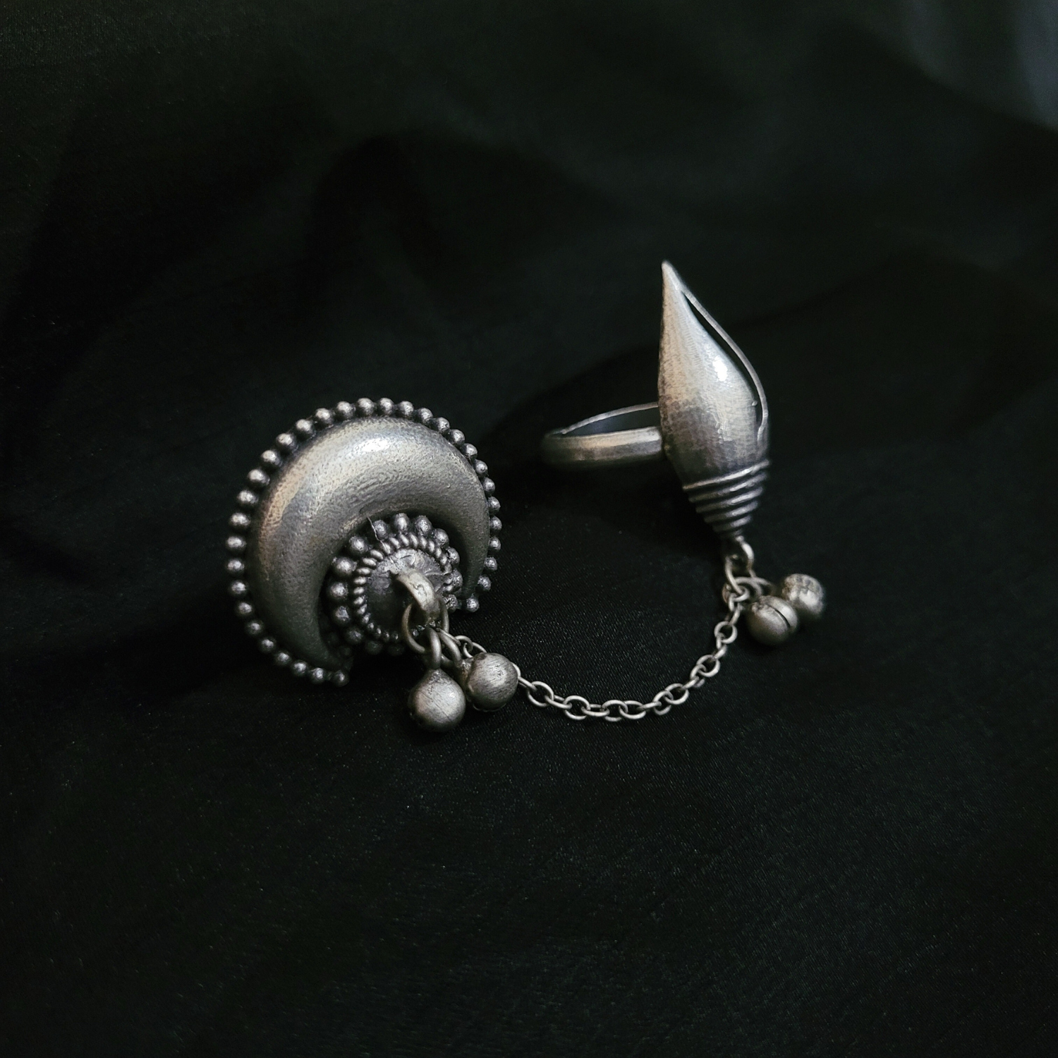 German Silver Fully Adjustable Double Ring - Shankha