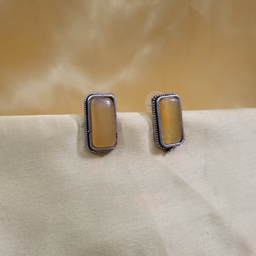 Mona Stud Rectangle