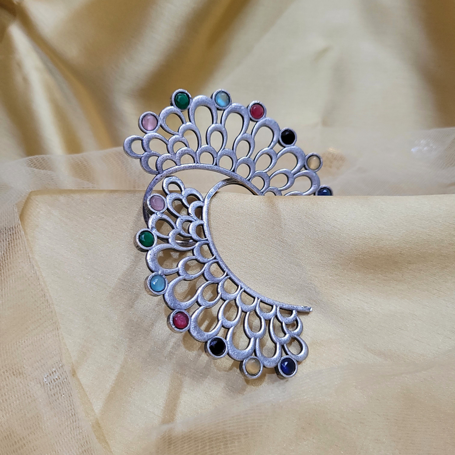 Leela Earcuff