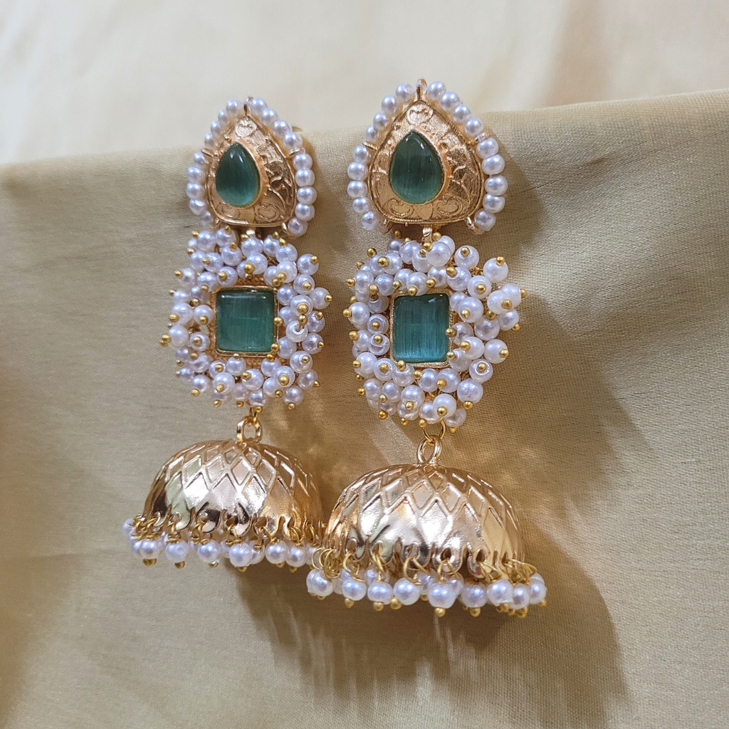 Meera Jhumkha