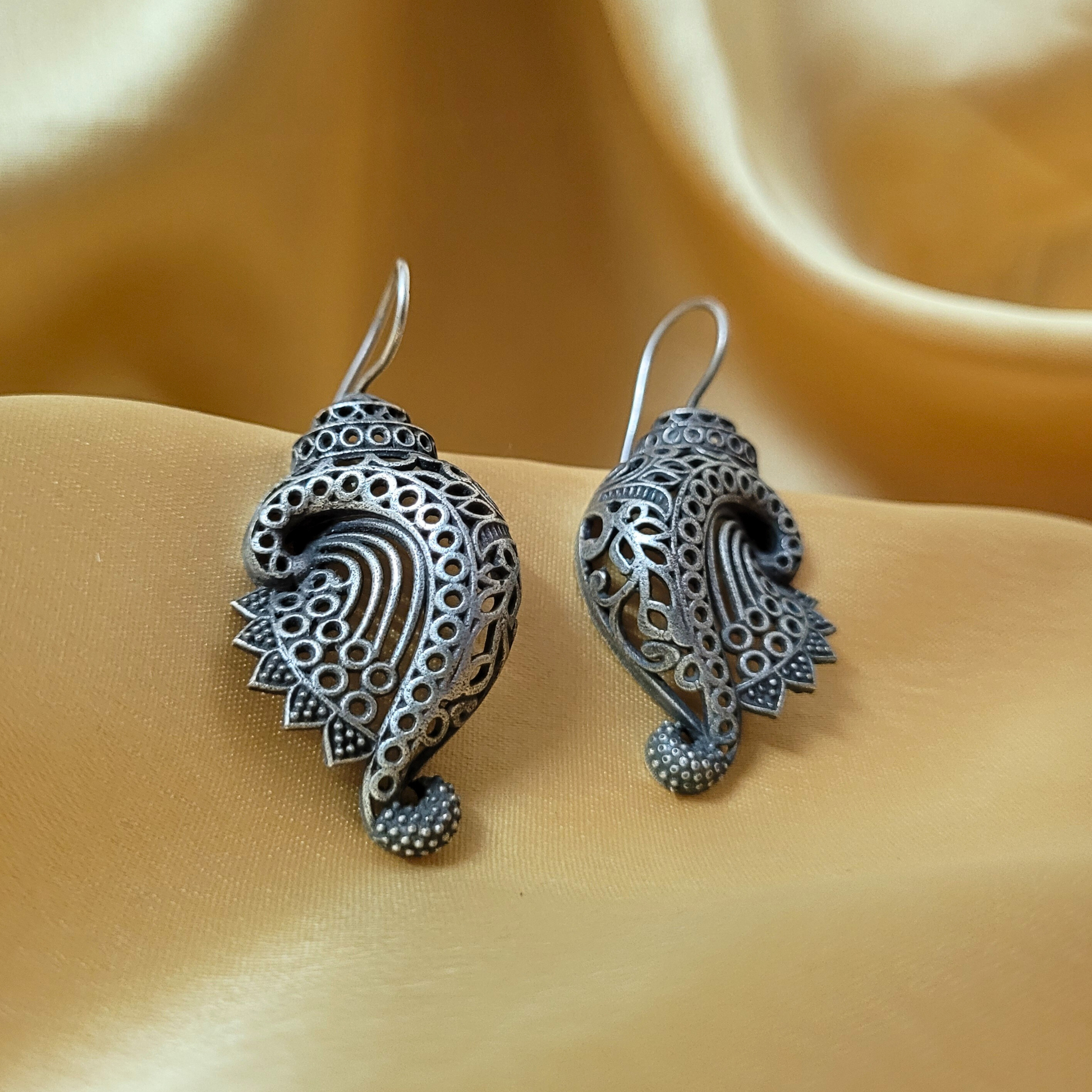 Keya Earrings