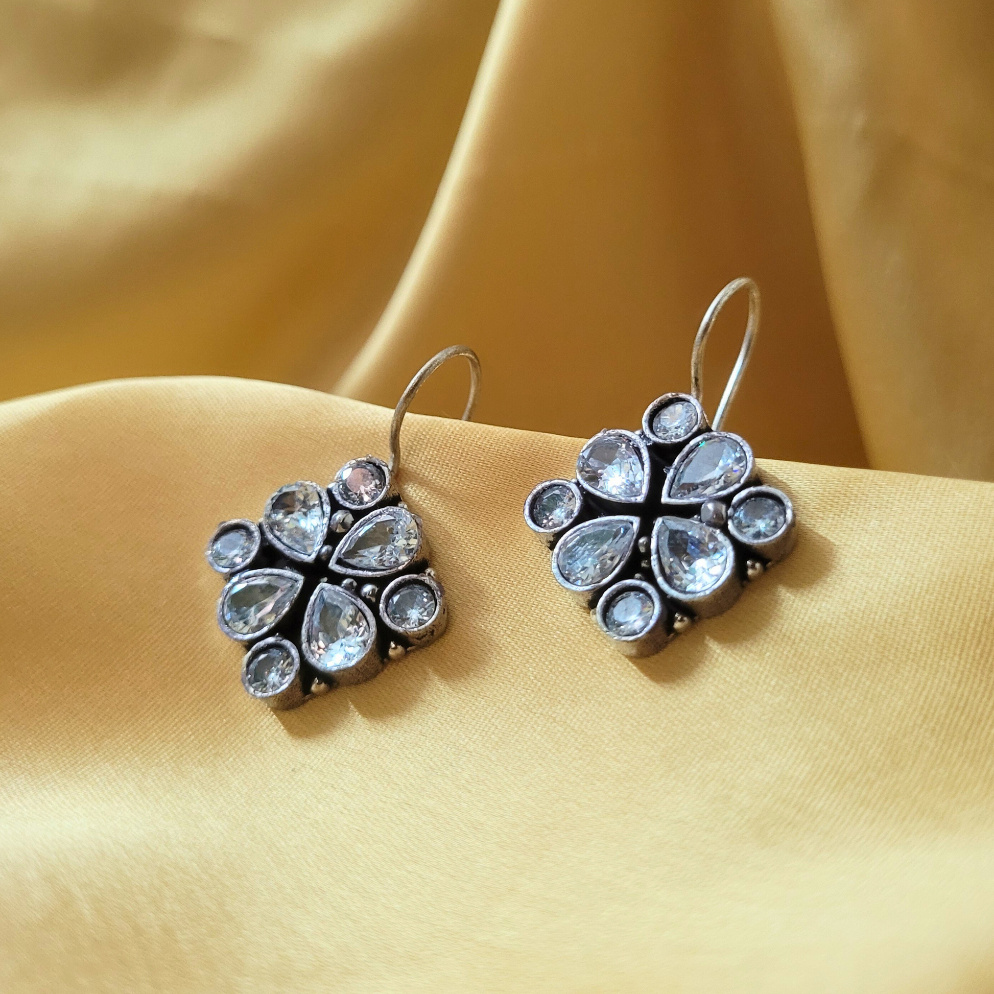 Roop Earrings- Clear