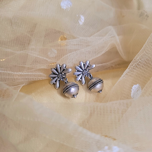 Aarohi Earring – Floral Dome Design