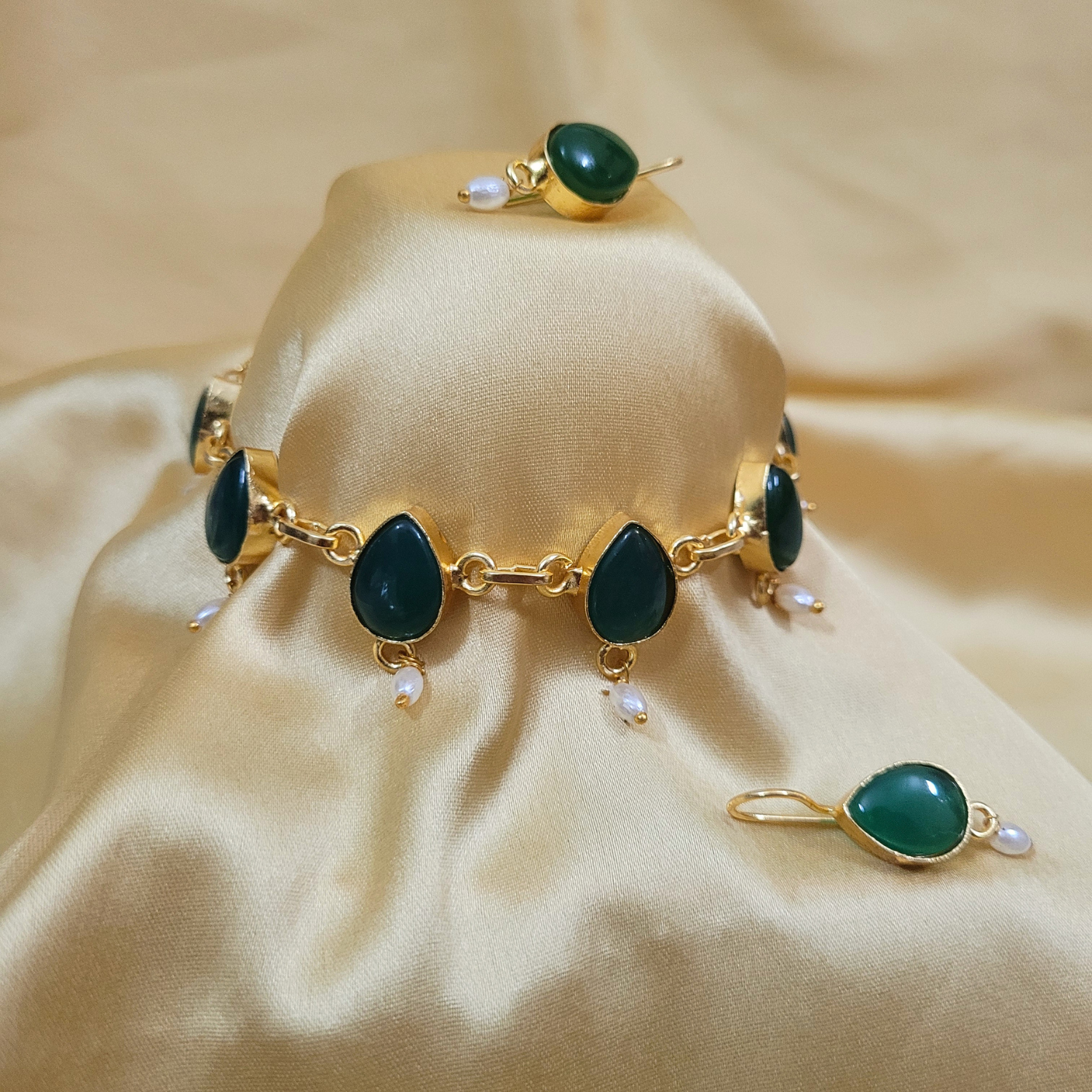 Teardrop Monalisa Necklace Set